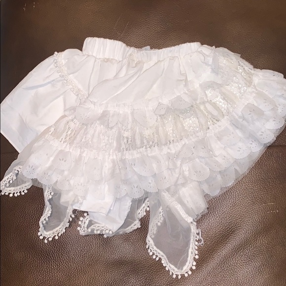 Super cute skirt - Picture 2 of 3